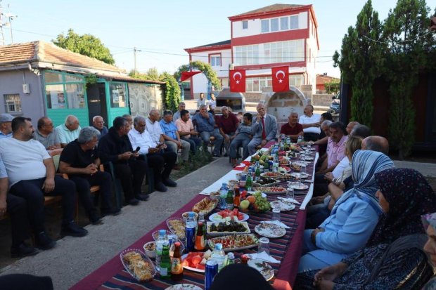 TBMM MHP Grup Başkanvekili ve Nevşehir Milletvekilimiz Sayın Prof. Dr. Filiz Kılıç, Belediye Başkanımız Sayın Mustafa Kenan Sarıtaş, MHP heyeti ile birlikte Karacauşağı Köyü, Kalaba Belediyesi ve Sarılar Köyü’ne ziyarette bulunuldu.