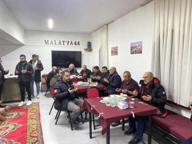 BELEDİYE BAŞKANIMIZDAN ÇİLKAYA AİLESİNE TAZİYE ZİYARETİ