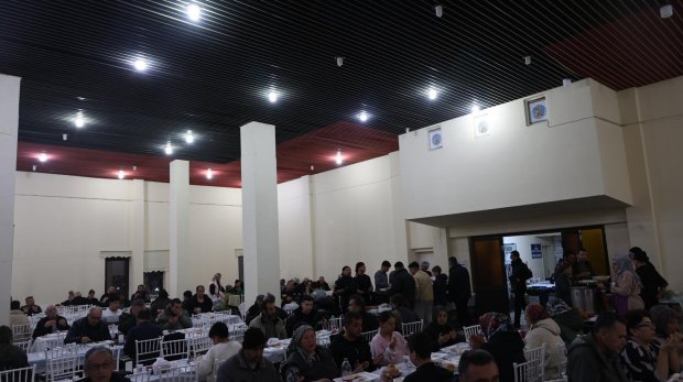 GELENEKSEL İFTAR SOFRAMIZDA İLK ORUÇ BİRLİKTE AÇILDI