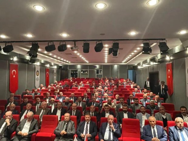 Belediye Başkanımız Mustafa Kenan Sarıtaş, TESKOMB Esnaf ve Sanatkarlar Odası Ankara 2. Bölge Birlik toplantısına katılım sağladı.