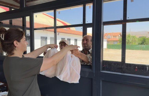 SOSYAL TESİSLERİMİZDE VE HALK EKMEK FIRINIMIZDA EKMEK SATIŞLARI BAŞLADI