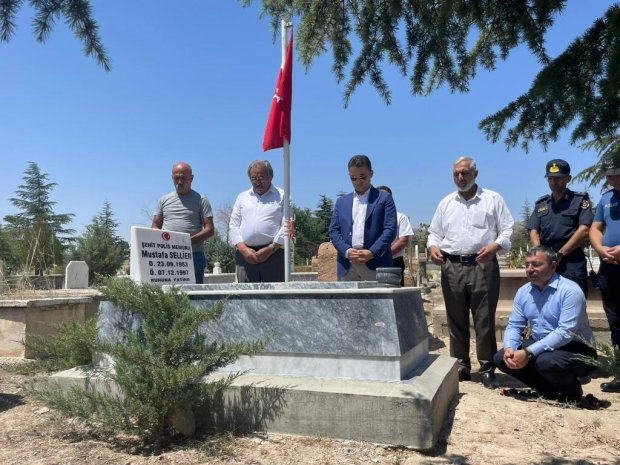 15 Temmuz Demokrasi ve Millî Birlik Günü dolayısıyla ilçemizde şehitlik ziyareti gerçekleştirildi.