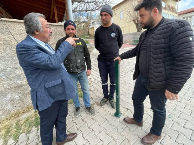 Belediye Başkanımız Sn. Mustafa Kenan Sarıtaş, belediyemizin çalışma alanlarını ziyaret ederek sahada incelemelerde bulundu.