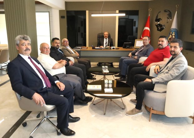 Eski Başkan Dr. Mustafa Körükcü Başkanımız Sn. Mustafa Kenan Sarıtaş’ı Ziyaret Etti.