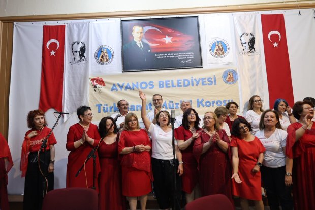 TÜRK SANAT MÜZİĞİ KOROSU VE ADD AVANOS ŞUBESİ RİTİM GRUBU KONSERİ BÜYÜK BEĞENİ TOPLADI