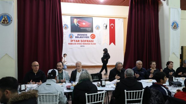 BELEDİYE BAŞKANIMIZ MUSTAFA KENAN SARITAŞ, İFTAR SOFRASINDA HEMŞEHRİLERİYLE BULUŞTU