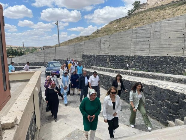Tatlarin Kadın Girişimi Üretim ve İşletme Kooperatifi’nde kaynaşmaya toplantısına katılım sağladık.