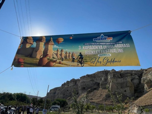 3. Kapadokya Uluslararası Bisiklet Festivali, büyüleyici doğası ve tarihi dokusuyla Avanos’ta coşku dolu bir başlangıç yaptı.