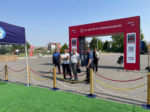 Nevşehir Kültür Yolu Festivali öncesinde, Avanos Kaymakamımız Sayın Osman Bilici ve Belediye Başkanımız Sayın Mustafa Kenan Sarıtaş, festival etkinliklerinin gerçekleştirileceği alanlarda saha incelemelerinde bulundular.