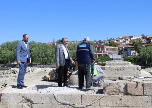 Taş Köprü Restorasyon Süreci Yeniden Başladı
