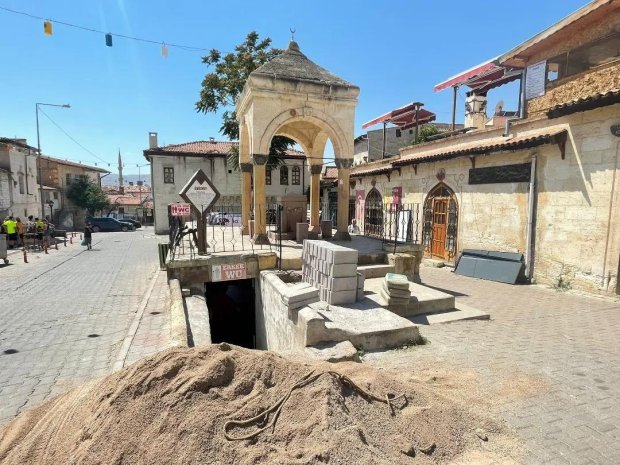 Belediye Başkanımız Mustafa Kenan Sarıtaş Yukarı Mahalle Yeşilbaş Cami tuvaletinde devam eden tadilat çalışmalarını yerinde inceledi.
