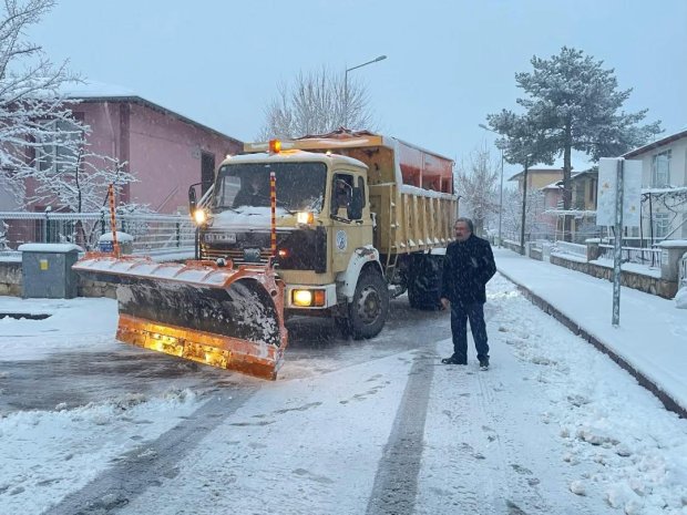 Hemşehrilerimizin ulaşım güvenliği için tüm ekiplerimizle sahadayız.