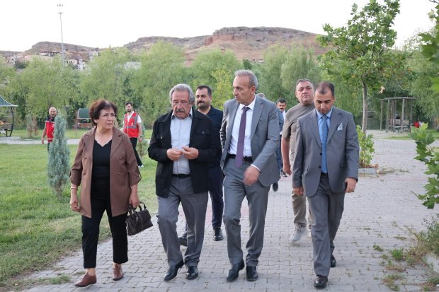 KAYSERİ VAKIFLAR BÖLGE MÜDÜRLÜĞÜ TARAFINDAN AVANOS'TA TOPLU SÜNNET ŞÖLENİ GERÇEKLEŞTİRİLDİ