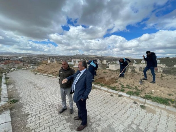 Belediye Başkanımız Sn. Mustafa Kenan Sarıtaş, belediyemizin çalışma alanlarını ziyaret ederek sahada incelemelerde bulundu.
