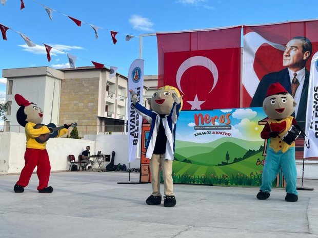 Avanos Belediyesi ve Göreme Belediyesi iş birliğinde, Kapadokya At ve Atçılık Kültür Festivali etkinlikleri kapsamında çocuklara yönelik Tiyatro oyunu düzenlendi.