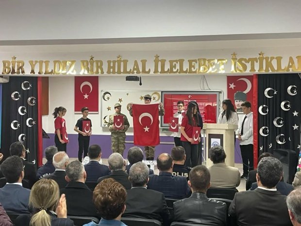 İstiklal Marşımızın kabulünün 104. Yıldönümü ve Milli Şairimiz Mehmet Akif Ersoy konulu program düzenlendi.