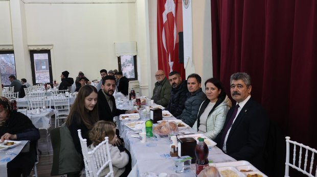 GELENEKSEL İFTAR SOFRAMIZDA İLK ORUÇ BİRLİKTE AÇILDI