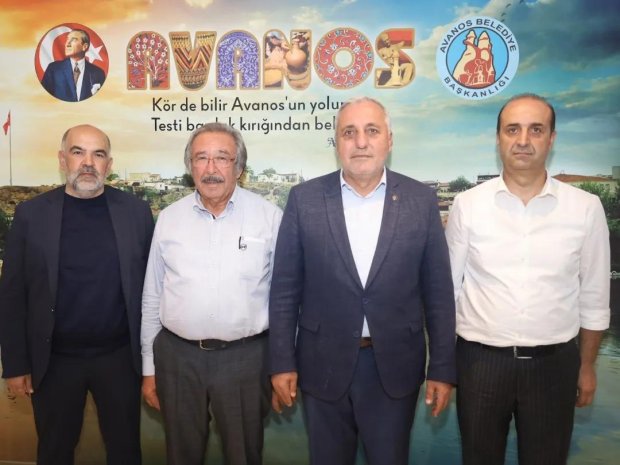 Milliyetçi Hareket Partisi Kayseri İl Başkanı ve Heyeti, Belediye Başkanımız Mustafa Kenan Sarıtaş'ı makamında ziyaret etti.