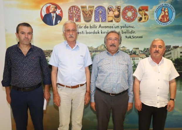 Ürgüp Esnaf ve Sanatkarlar Kredi Kefalet Kooperatifi Başkanı İsmail Genç, Ürgüp Şoförler Odası Başkanı Şaban Ulusoy, Ürgüp Esnaf ve Sanakarlar Kredi Kefalet Kooperatifi Yönetim Kurulu Üyesi Serkan Mumcu Belediye Başkanımız'ı ziyaret ettiler.