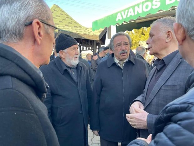 Belediye Başkanımız, Avanos Altın Tuğla Fabrikası Sahibi Hayırsever İş İnsanı Hacı Ahmet Aykaç’ın cenaze merasimine katıldı.