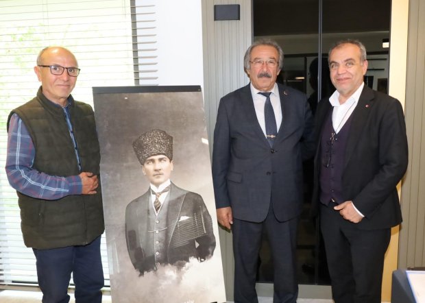 Belediye Başkanımız Sn. Mustafa Kenan Sarıtaş'a Hayırlı Olsun Ziyaretleri Devam Ediyor