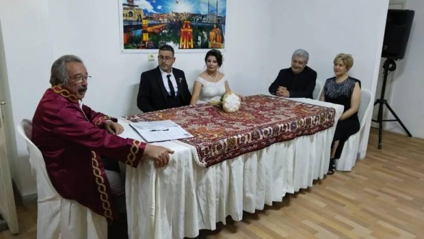 Belediye Başkanımız Mustafa Kenan Sarıtaş, belediye personelleri Yaşar Göçmen ve Buket Balta’nın nikahlarını kıydı.