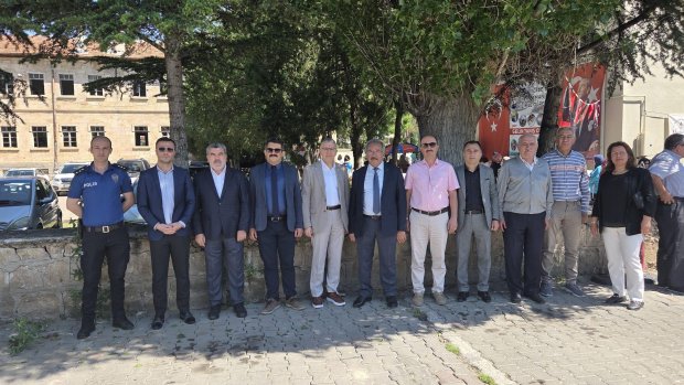 HALK EĞİTİM MÜDÜRLÜĞÜ 2025-2026 ÖĞRETİM YILI SEZON SONU SERGİSİNİN AÇILIŞI GERÇEKLEŞTİRİLDİ