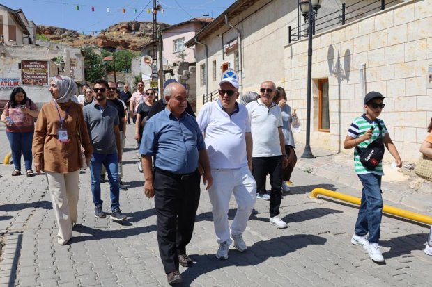Türkiye Gazeteciler Konfederasyonu 28. Başkanlar Kurulu Toplantısı için Nevşehir’de bulunan Türkiye Gazeteciler Konfederasyonu Heyeti Belediyemizi Ziyaret Etti