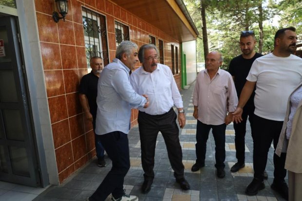 TBMM MHP Grup Başkanvekili ve Nevşehir Milletvekilimiz Sayın Prof. Dr. Filiz Kılıç, Belediye Başkanımız Sayın Mustafa Kenan Sarıtaş, MHP heyeti ile birlikte Karacauşağı Köyü, Kalaba Belediyesi ve Sarılar Köyü’ne ziyarette bulunuldu.