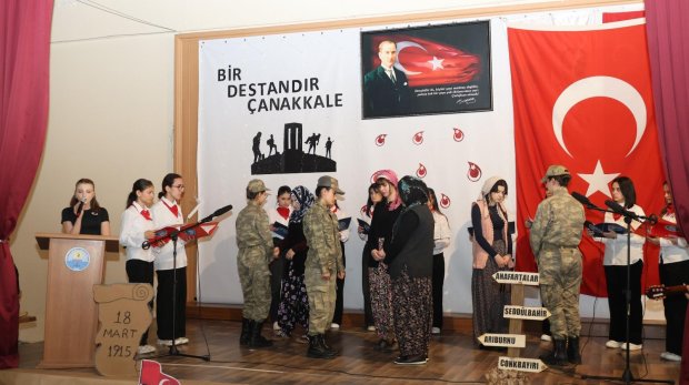 18 Mart Şehitleri Anma Günü ve Çanakkale Deniz Zaferi anma programı düzenlendi.