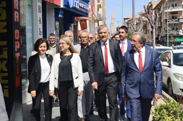 Belediye Başkanımız Sayın Mustafa Kenan Sarıtaş, Nevşehir Vilayetler Evi'nde gerçekleştirilen il protokolü bayramlaşma programına katıldı.