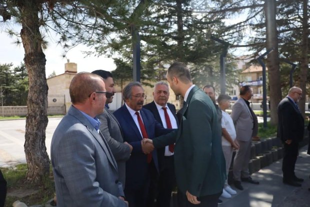 Belediye Başkanımız Sayın Mustafa Kenan Sarıtaş, Nevşehir Vilayetler Evi'nde gerçekleştirilen il protokolü bayramlaşma programına katıldı.