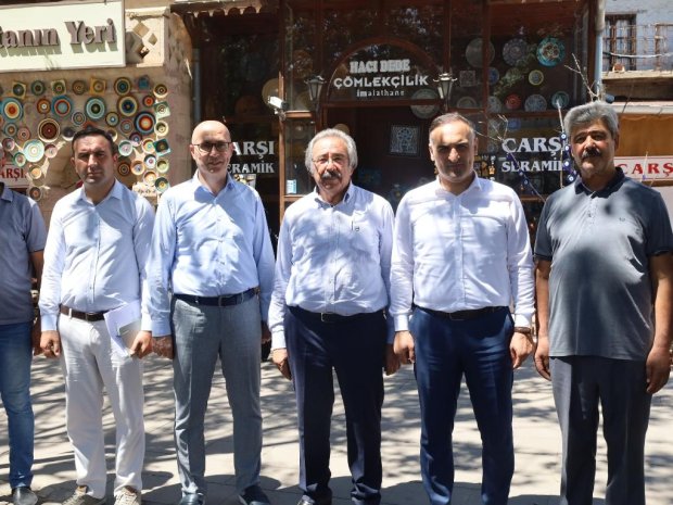 Kültür ve Turizm Bakanlığı Kütüphaneler ve Yayımlar Genel Müdürü Taner Beyoğlu, Belediye Başkanımız Mustafa Kenan Sarıtaş ile birlikte Eski Avanos Lisesinde incelemelerde bulundu.