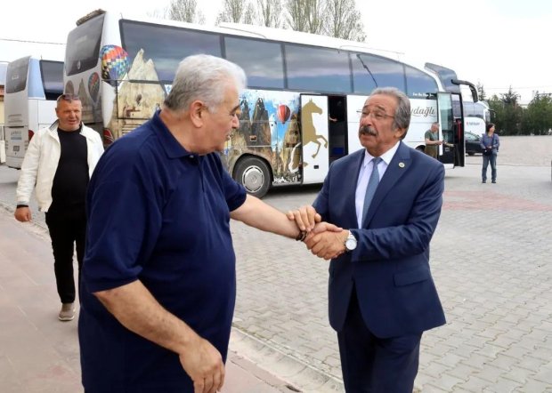 Belediye Başkanımız Mustafa Kenan Sarıtaş, turizmciler ile bayramlaştı.