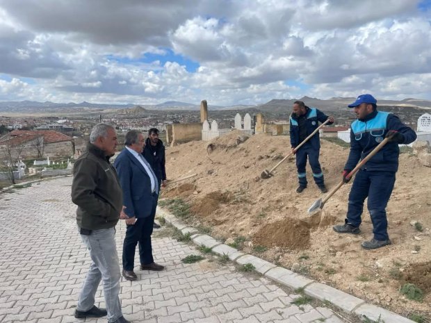 Belediye Başkanımız Sn. Mustafa Kenan Sarıtaş, belediyemizin çalışma alanlarını ziyaret ederek sahada incelemelerde bulundu.