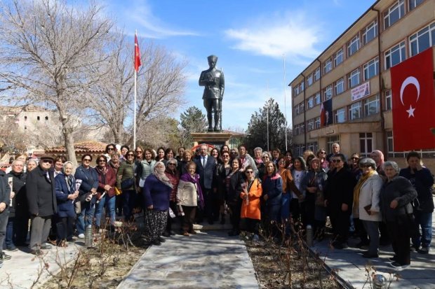 Belediye Başkanımız Sn. Mustafa Kenan Sarıtaş, 8 Mart Dünya Kadınlar Gününde Atatürkçü Düşünce Derneği Avanos Şubesi tarafından düzenlenen törene katıldı.
