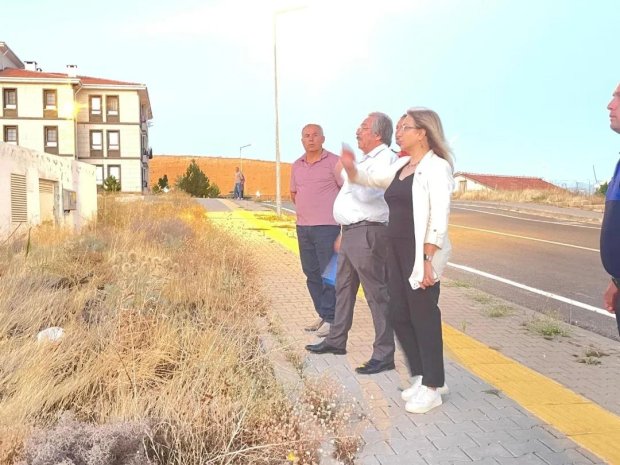 Mhp Nevşehir Milletvekilimiz ve Grup Başkanvekili Prof. Dr. Filiz Kılıç ve Belediye Başkanımız ilçemizde yapılacak 2 adet eğitim tesis alanını yerinde inceledi.