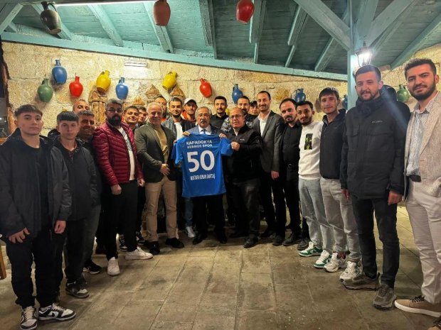 Belediye Başkanımız Mustafa Kenan Sarıtaş, Kapadokya Avanos Spor futbolcuları ve yöneticileri ile moral yemeğinde bir araya geldi.