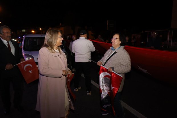 29 Ekim Cumhuriyet Bayramı kutlamaları kapsamında, Fener Alayı ve Kortej Yürüyüşü Gerçekleştirildi