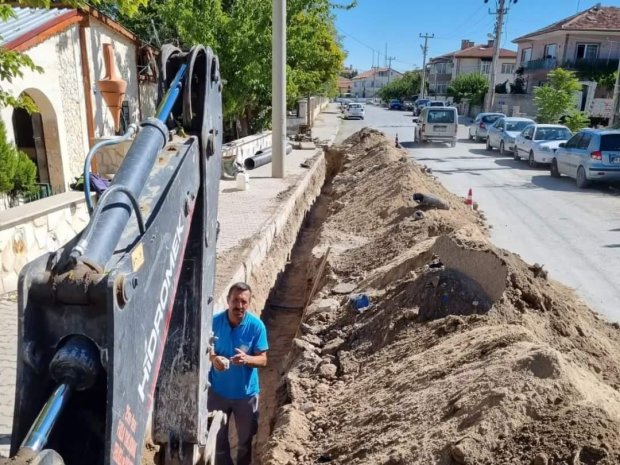Belediye Başkanımız Sn. Mustafa Kenan Sarıtaş'a Belediyemizin yürüttüğü çalışmaları yerinde inceledi.