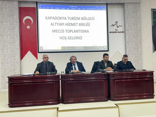 Kapadokya Turizm Bölgesi Altyapı Hizmet Birliği 2025 Yılı Kasım Ayı Olağan Meclis Toplantısı, Belediye Başkanımız Sayın Mustafa Kenan Sarıtaş’ın meclis başkanlığında gerçekleştirildi.