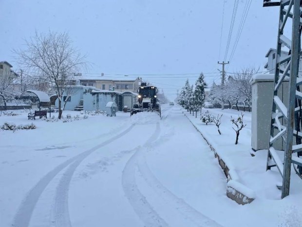 Hemşehrilerimizin ulaşım güvenliği için tüm ekiplerimizle sahadayız.