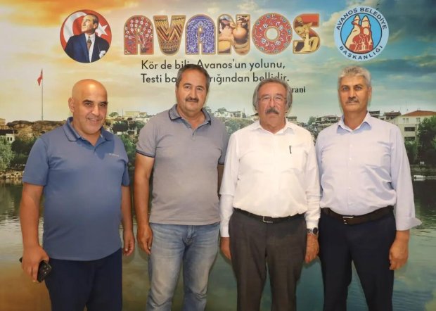 Belediye Başkanımıza Hemşehrilerimizin Ziyaretleri Devam Ediyor