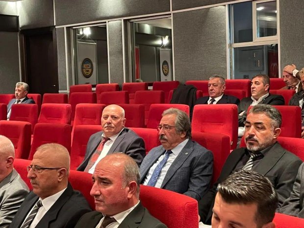 Belediye Başkanımız Mustafa Kenan Sarıtaş, TESKOMB Esnaf ve Sanatkarlar Odası Ankara 2. Bölge Birlik toplantısına katılım sağladı.