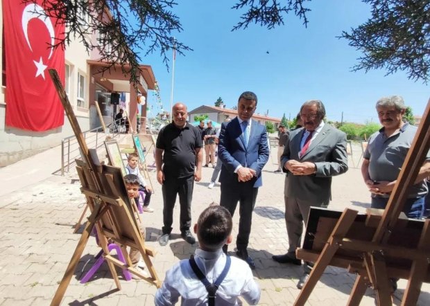 Belediye Başkanımız Ayhanlar İlkokulu Tarafından Hazırlanan Yıl Sonu Etkinliğine Katılım Sağladı.