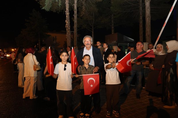 15 TEMMUZ DEMOKRASİ VE MİLLÎ BİRLİK GÜNÜ, İLÇEMİZDE BÜYÜK BİR COŞKU VE ANLAM YÜKLÜ BİR PROGRAMLA ANILDI