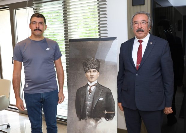 Belediye Başkanımız Sn Mustafa Kenan Sarıtaş'a Hayırlı Olsun Ziyaretleri Devam Ediyor