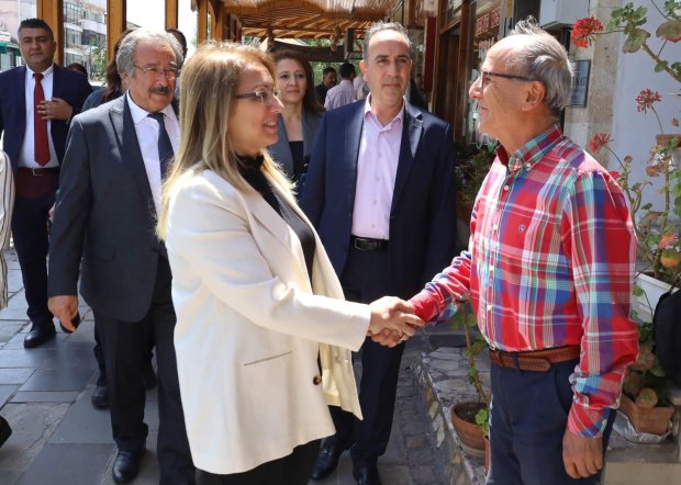 Milletvekilimiz Sayın Prof. Dr. Filiz KILIÇ, Belediye Başkanımızı Ziyaret Etti