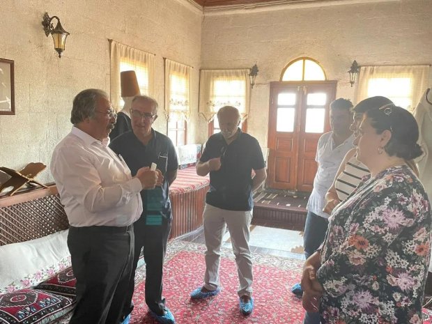 Belediye Başkanımız Hacı Nuri Bey Konağı’nda faaliyet gösteren Kapadokya Yaşayan Miras Müzesi’ni ziyaret etti.
