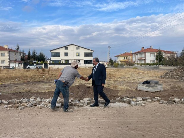 Belediye Başkanımız Sayın Mustafa Kenan Sarıtaş, belediyemiz ekiplerinin sahada yürüttüğü çalışma alanlarını ziyaret ederek, incelemelerde bulundu.